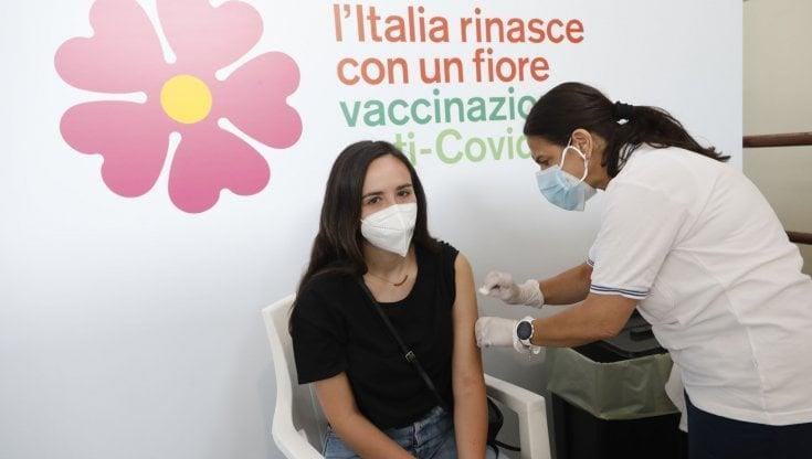 كوفيد-19..إيطاليا تعلن اختراق موقع لتسجيل التلقيح