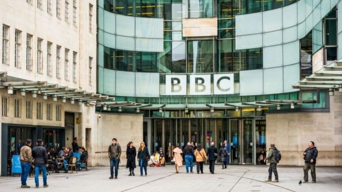 الـ “بي. بي. سي” تعتزم إلغاء ألف وظيفة في سياق تحولها الرقمي