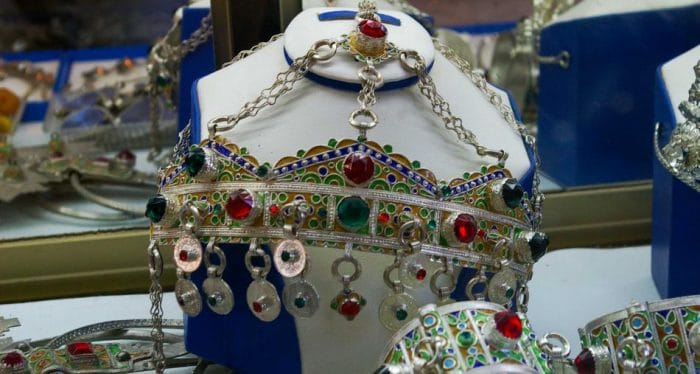 صياغة الفضة بتزنيت.. رمز لجمالية وإبداع الصناعة التقليدية المغربية
