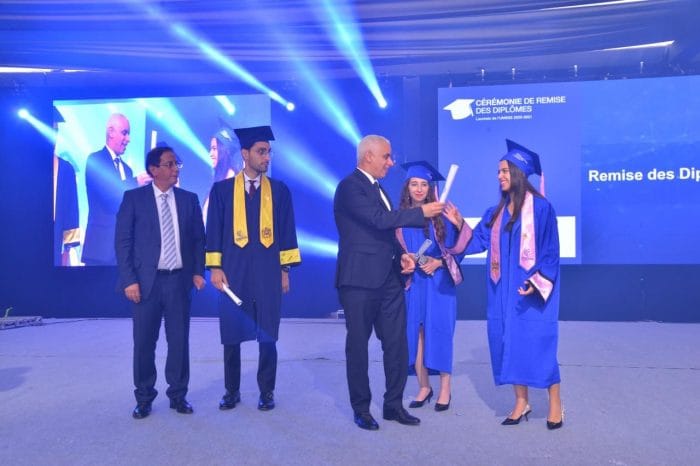 جامعة محمد السادس للعلوم الصحية تحتفل بخريجي السنة الدراسية 2020-2021 وبأول دفعة للحاصلين على الدكتوراه في الطب