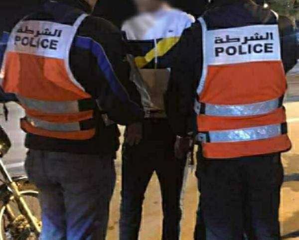 توقيف نصاب بالرباط ينتحل هوية سيدة تشغل مهمة بالتشريفات والأوسمة