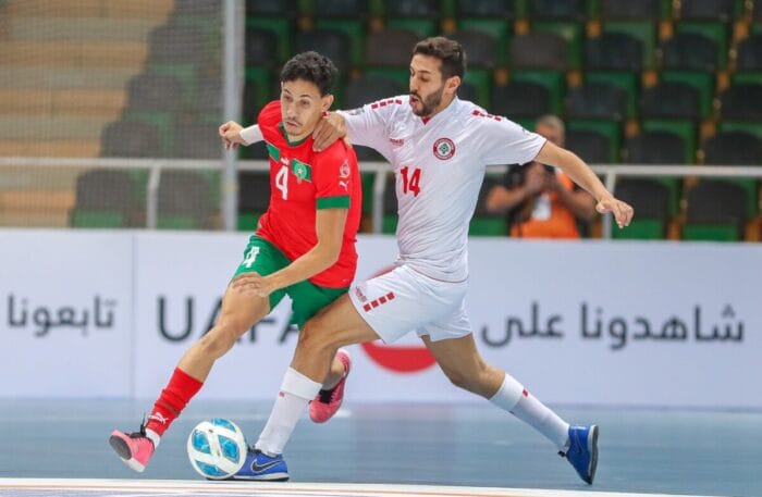 المنتخب المغربي يتأهل إلى ربع نهائي بطولة كأس العرب لكرة القدم داخل القاعة بجدة