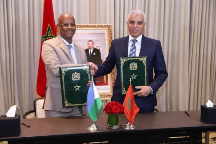 آيت الطالب يوقع مذكرة تفاهم مع الوزير الجيبوتي في مجال الصحة