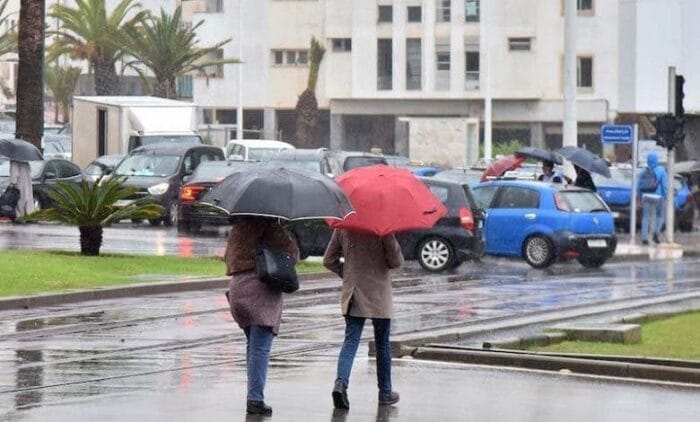 توقعات الطقس ليوم الجمعة.. أمطار و انخفاض في درجات الحرارة