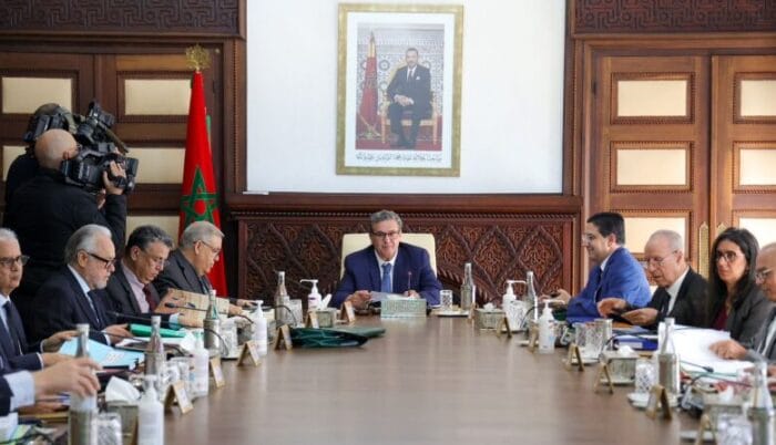 الحكومة تطلع على اتفاقية تعاون في مجال النقل البحري والموانئ بين المغرب وسلطنة عمان