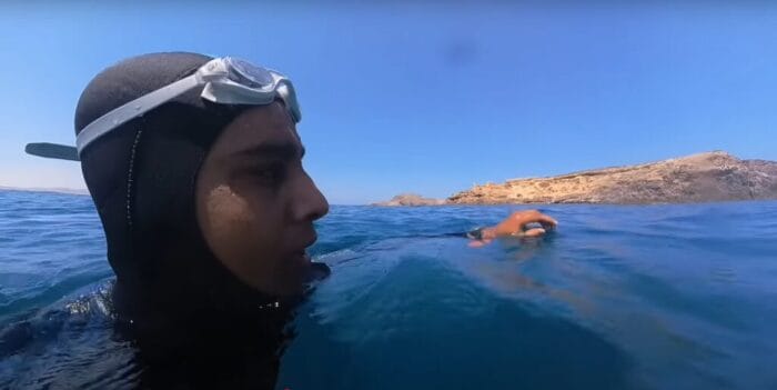 وصفته بـ “الحادث الخطير”.. وزارة الدفاع الإسبانية تفتح تحقيقا حول وصول يوتيوبر مغربي إلى الجزر الجعفرية سباحة