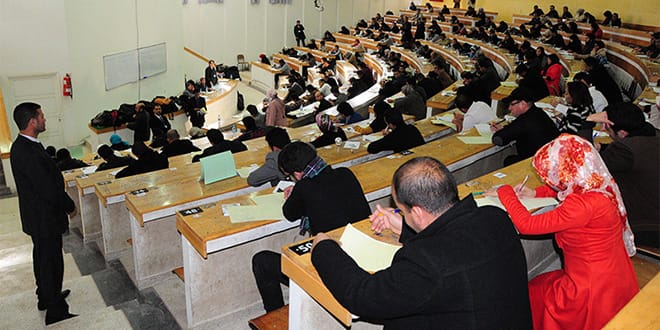 نقابة التعليم العالي تجدد رفضها للقرارات الفوقية للوزارة وتتشبث بالاستقلالية والديمقراطية داخل الجامعات