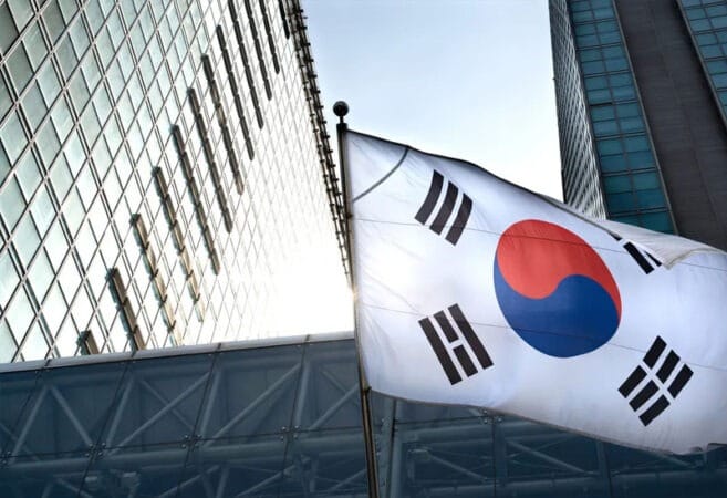 كوريا الجنوبية تطالب رعاياها بمغادرة إيران فورا وسط تصاعد التوتر العسكري