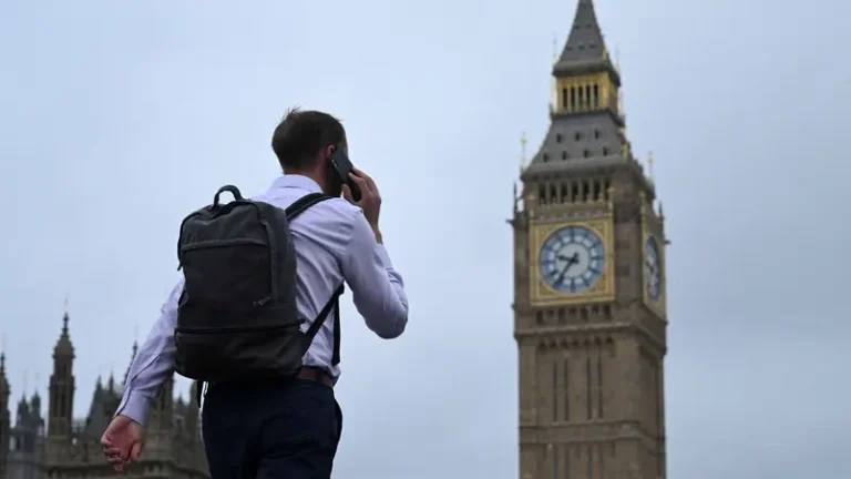 قواعد سفر جديدة قد تمنع دخول بريطانيا لـ1.2 مليون مزدوجي الجنسية