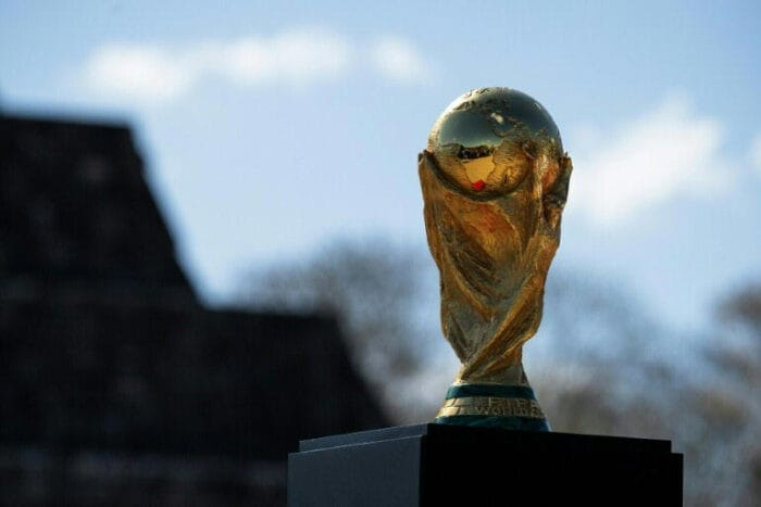 فيفا” يخصص 5000 دولار يوميا كحد أدنى لتعويض الأندية عن كل لاعب يشارك في كأس العالم