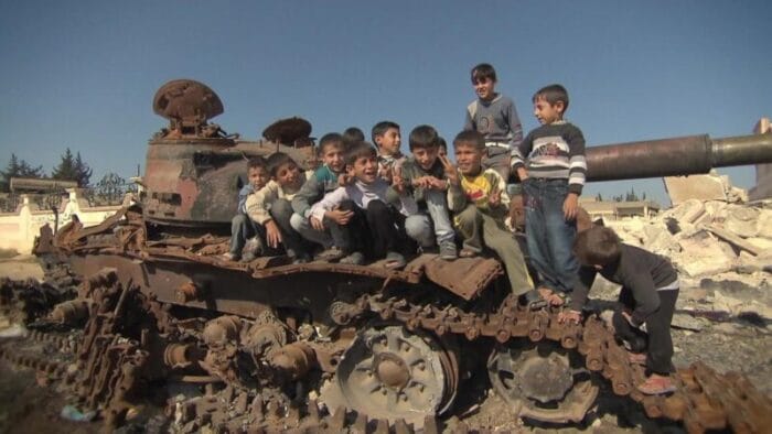 100 مليون طفل محرومون من الدراسة بسبب النزاعات والمناخ وفق تقرير للأمم المتحدة